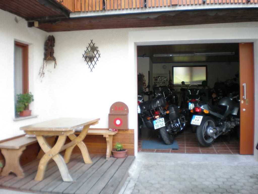 Apartments Pri Bostjanovcu Gorenja Vas  Exterior foto
